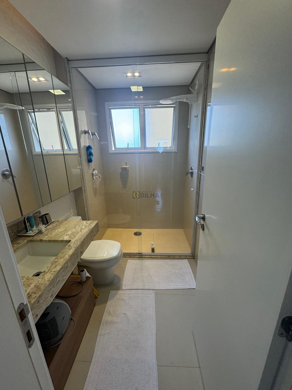Imagens do imóveis Apartamento à venda no condomínio Edifício Kensington Gardens