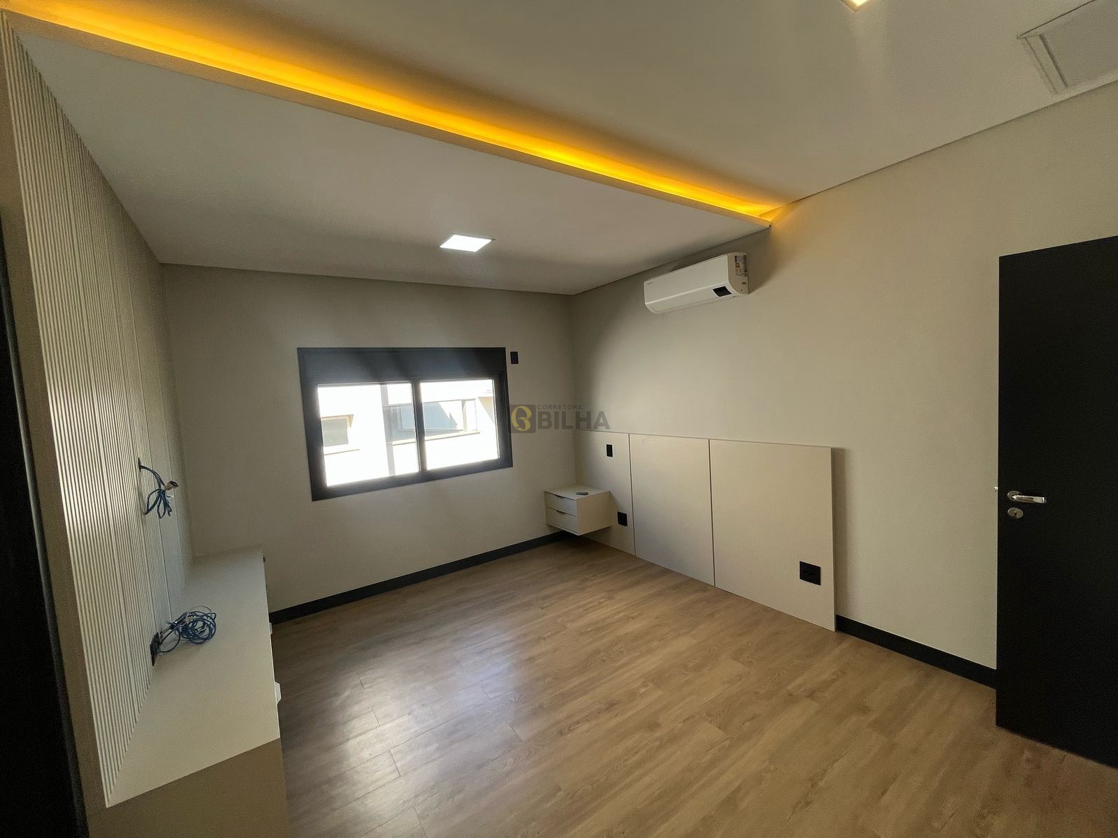 Imagens do imóveis Casa a venda no condomínio Alphaville Londrina 2 no bairro Vivendas do Arvoredo