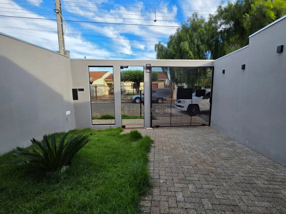 Imagens do imóveis Casa Nova à Venda no Jd. Alpes