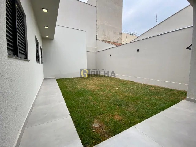 Imagens do imóveis Belissima Casa a venda no bairro Jardim Tarumã