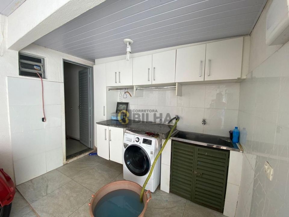 Imagens do imóveis Casa com Edícula - Califórnia