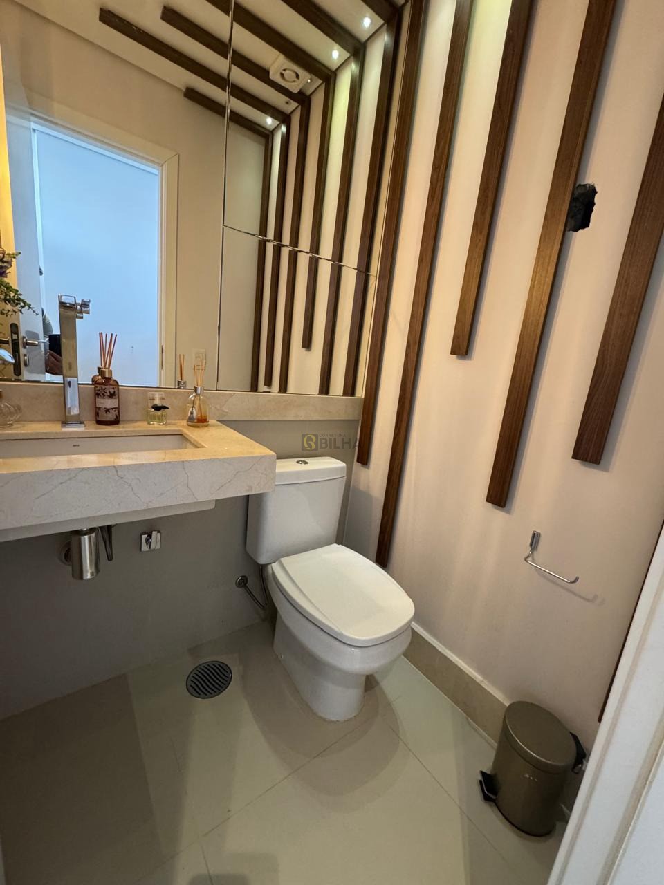 Imagens do imóveis Apartamento à venda no condomínio Edifício Kensington Gardens