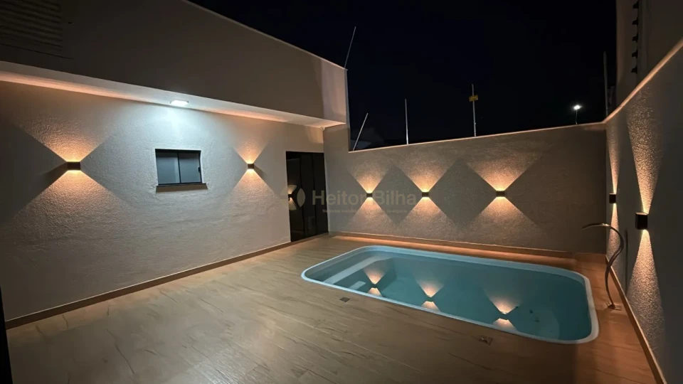 Imagens do imóveis Casa com Piscina em Ibiporã