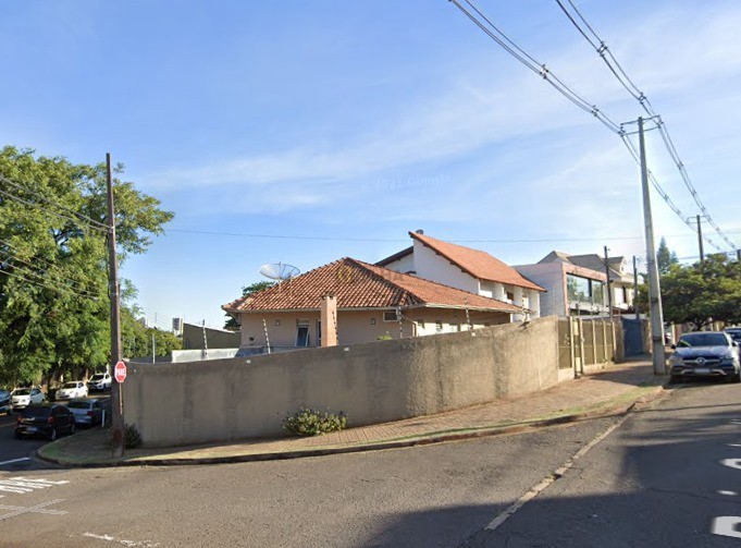 Imagens do imóveis Casa Sobrado à venda no Jardim Quebec
