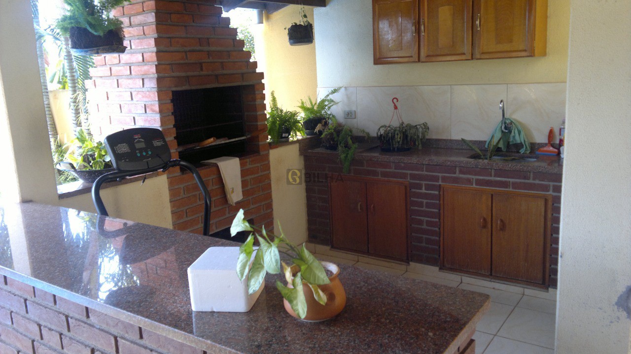Imagens do imóveis Sobrado a venda em Ibiporã!!
