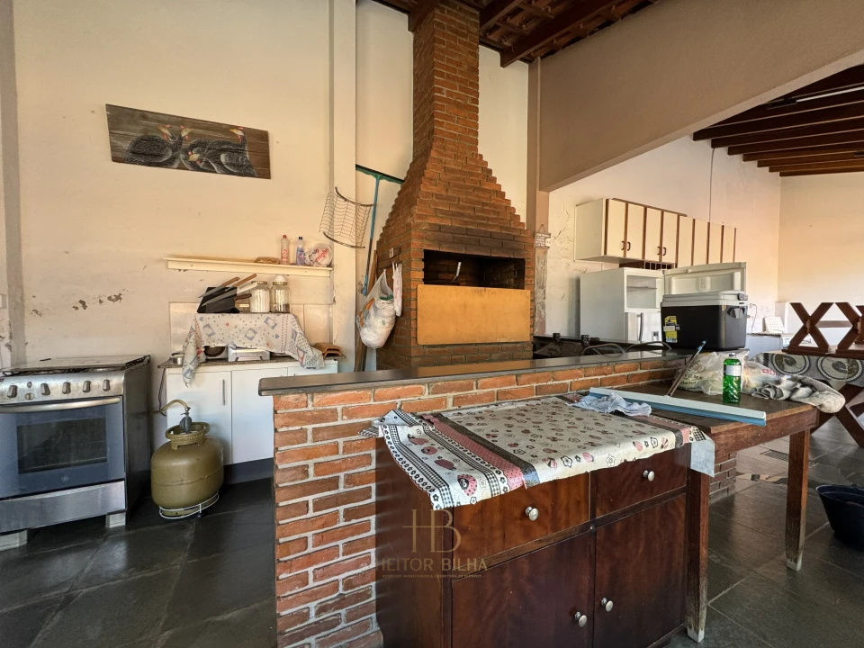 Imagens do imóveis Casa à Venda em Londrina no Jardim Champagnat, Região Oeste de Londrina