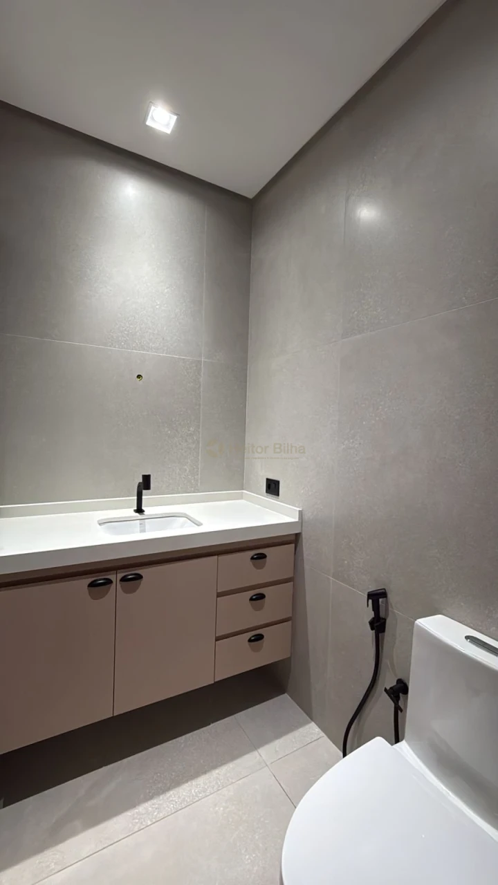 Imagens do imóveis Casa com Piscina em Ibiporã