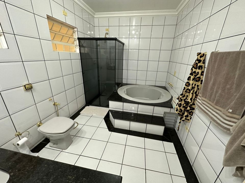 Imagens do imóveis Espetacular Casa no bairro Mediterrâneo - Imperdível!
