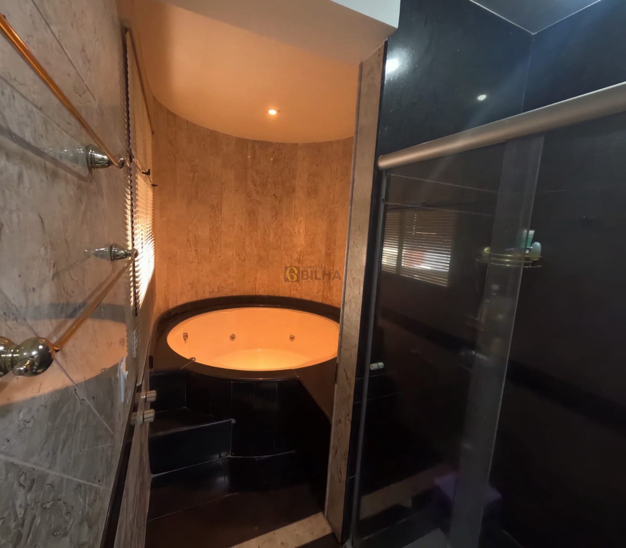 Imagens do imóveis Apartamento a venda no condomínio Edificio Comendador - Centro - Londrina/PR