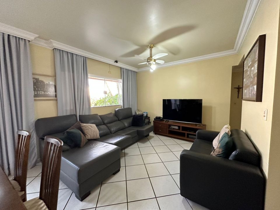 Imagens do imóveis Espetacular Casa no bairro Mediterrâneo - Imperdível!