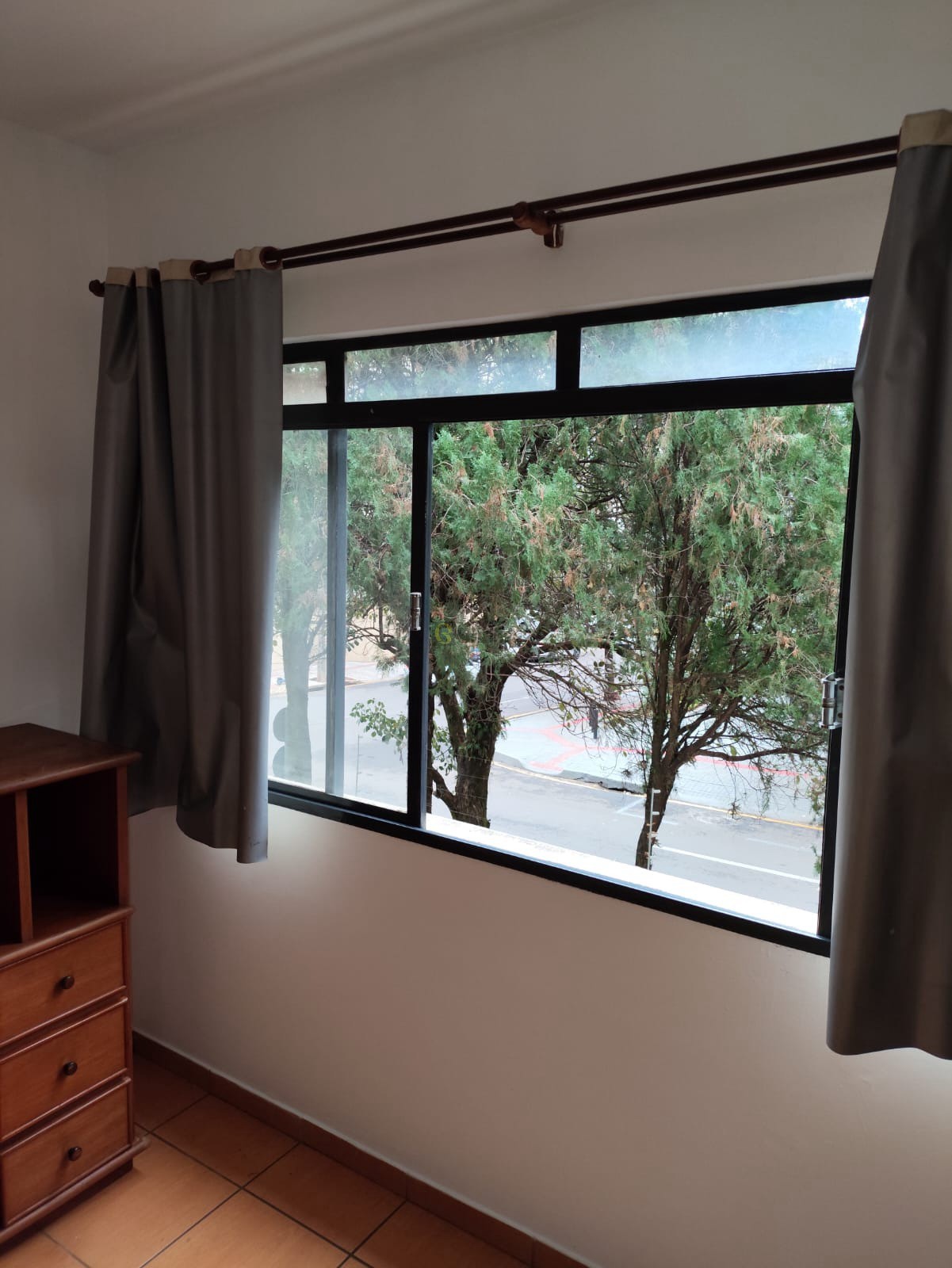 Imagens do imóveis Kitnet /studio para alugar no Condomínio Edifício Talismã no Centro