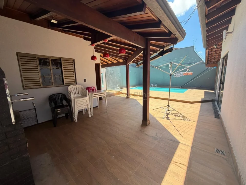 Imagens do imóveis Casa com Piscina