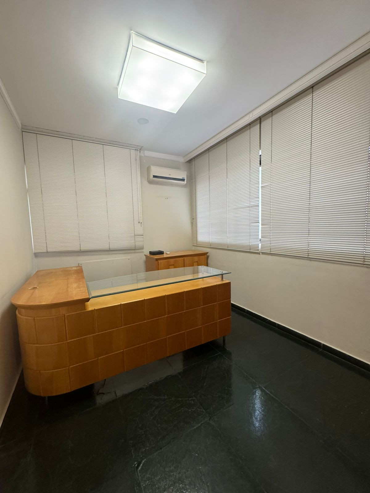 Imagens do imóveis Comercial Á Venda Condominio Edifício José Garcia Villar Londrina