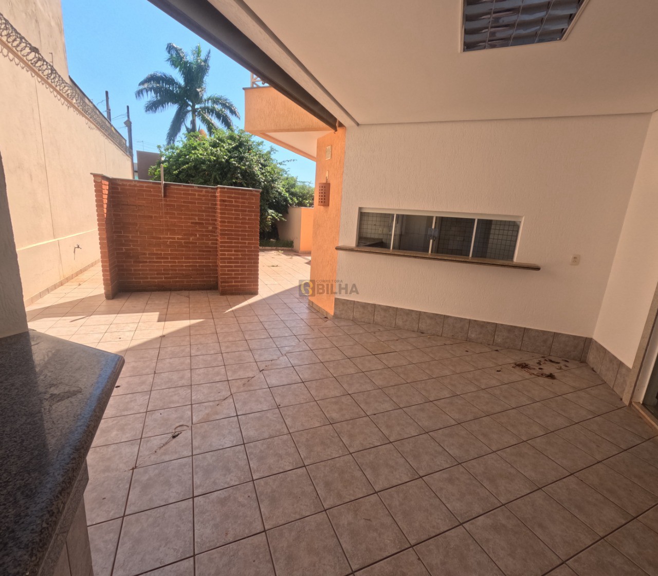 Imagens do imóveis LINDO SOBRADO NO JARDIM TUCANOS COM PISCINA
