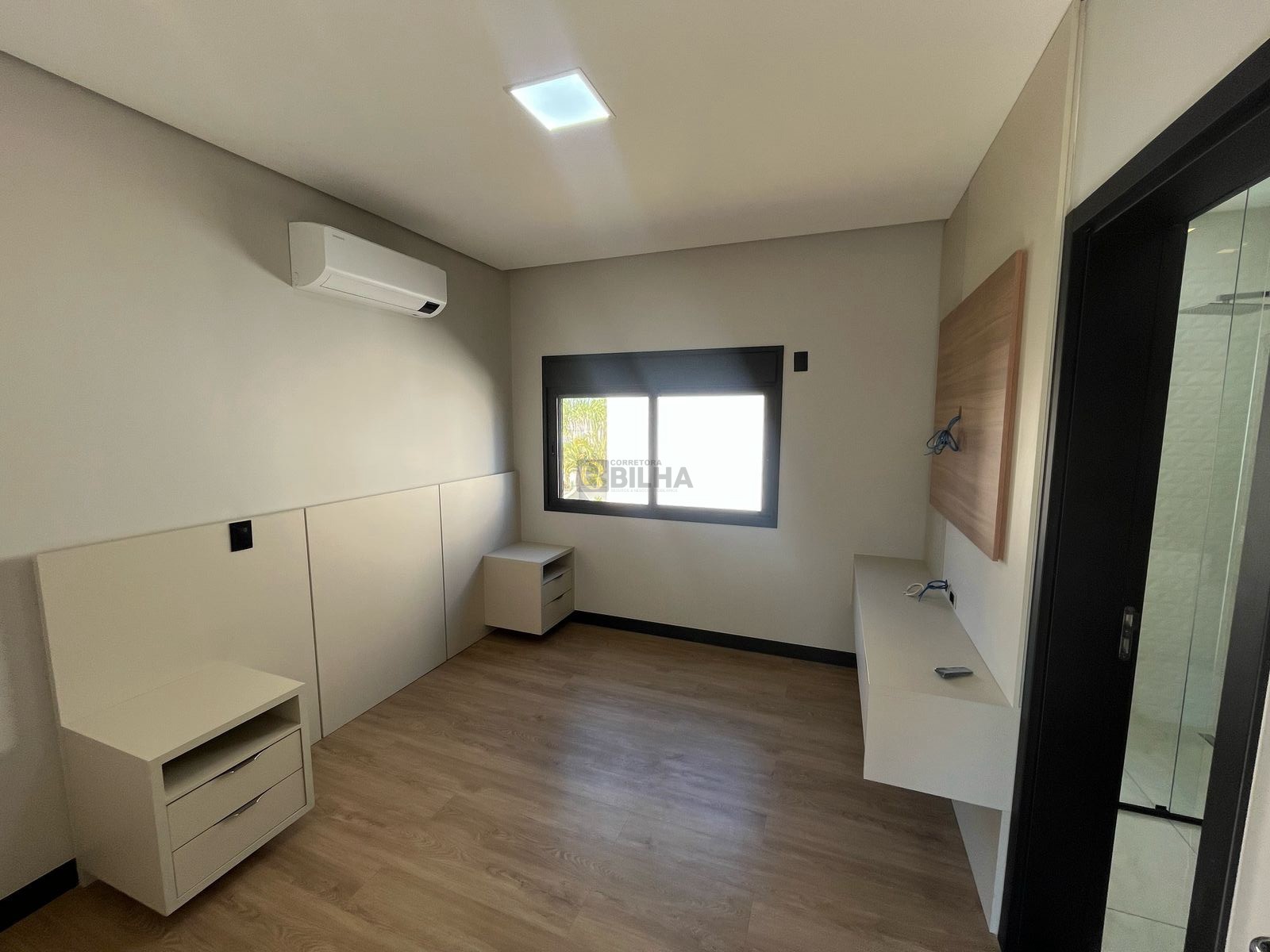 Imagens do imóveis Casa a venda no condomínio Alphaville Londrina 2 no bairro Vivendas do Arvoredo