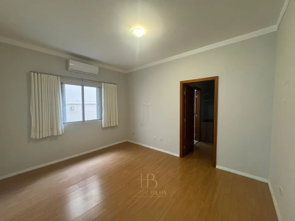 Imagens do imóveis CASA PARA LOCAÇÃO  CONDOMINIO ROYAL FOREST