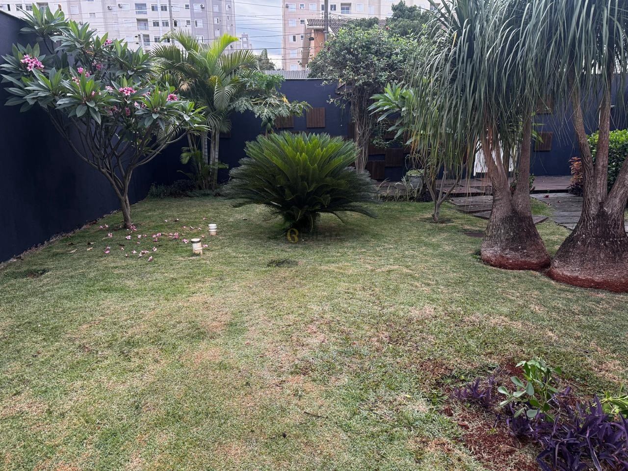 Imagens do imóveis Casa de Luxo com 3 suítes no bairro Colina Verde