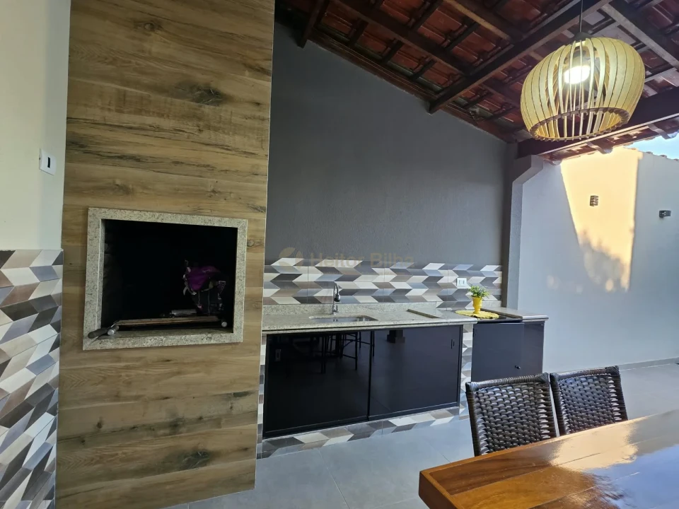 Imagens do imóveis Casa com Edícula no Jd. São Pedro