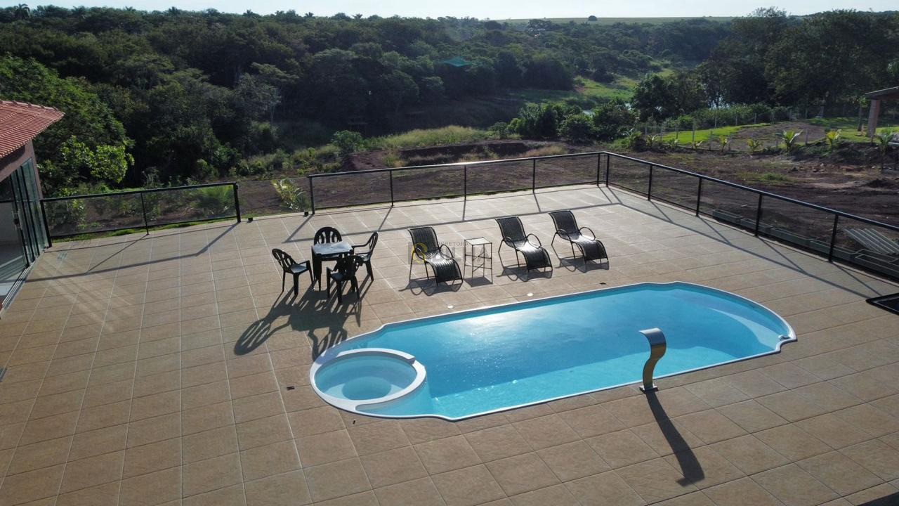 Imagens do imóveis Casa a venda no condomínio COND. RIVIERA DO NASCENTE COM PISCINA E 03 SUÍTES