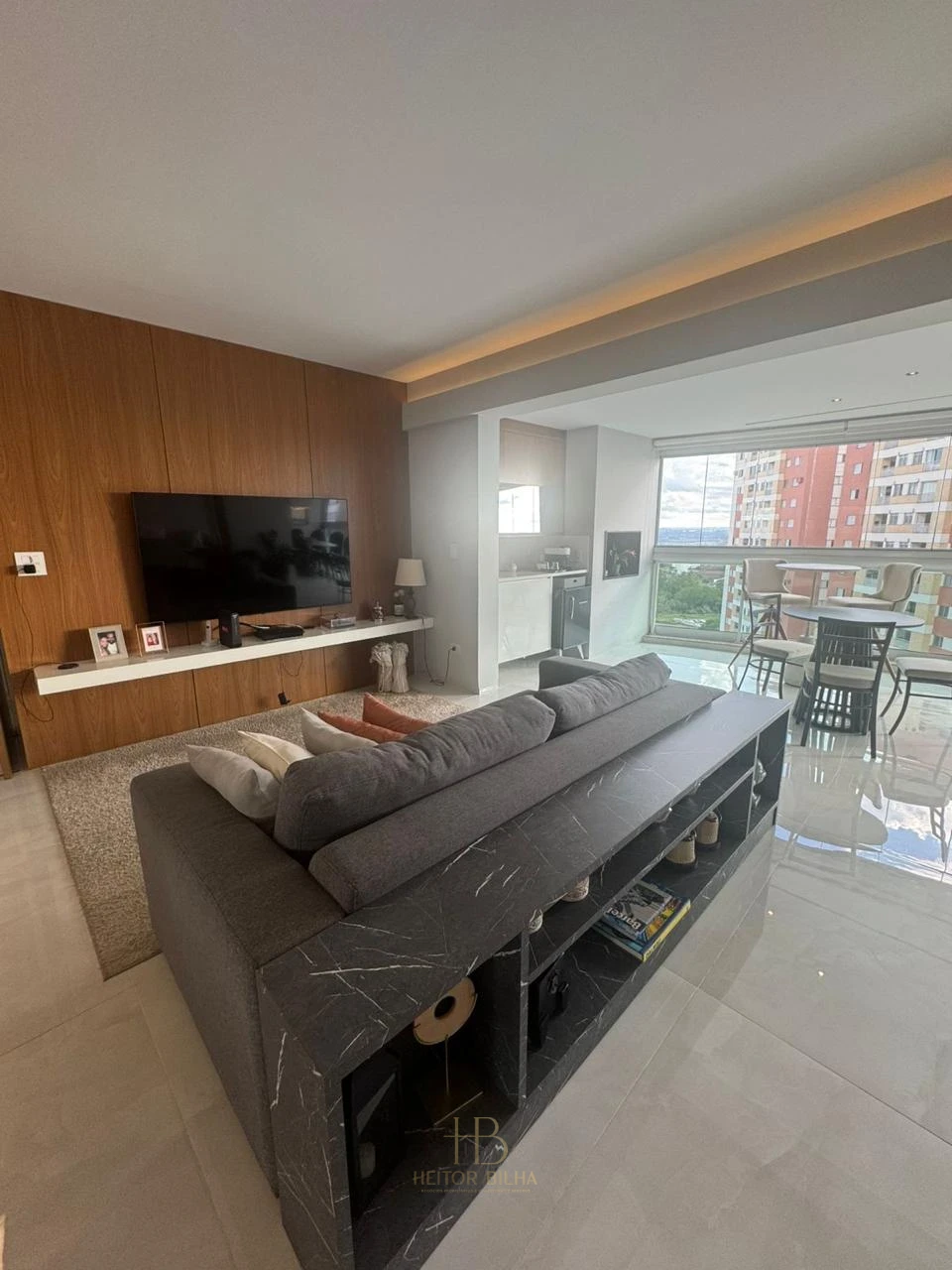 Imagens do imóveis Apartamento de luxo no Ed. Maison Villa Lobos em Londrina