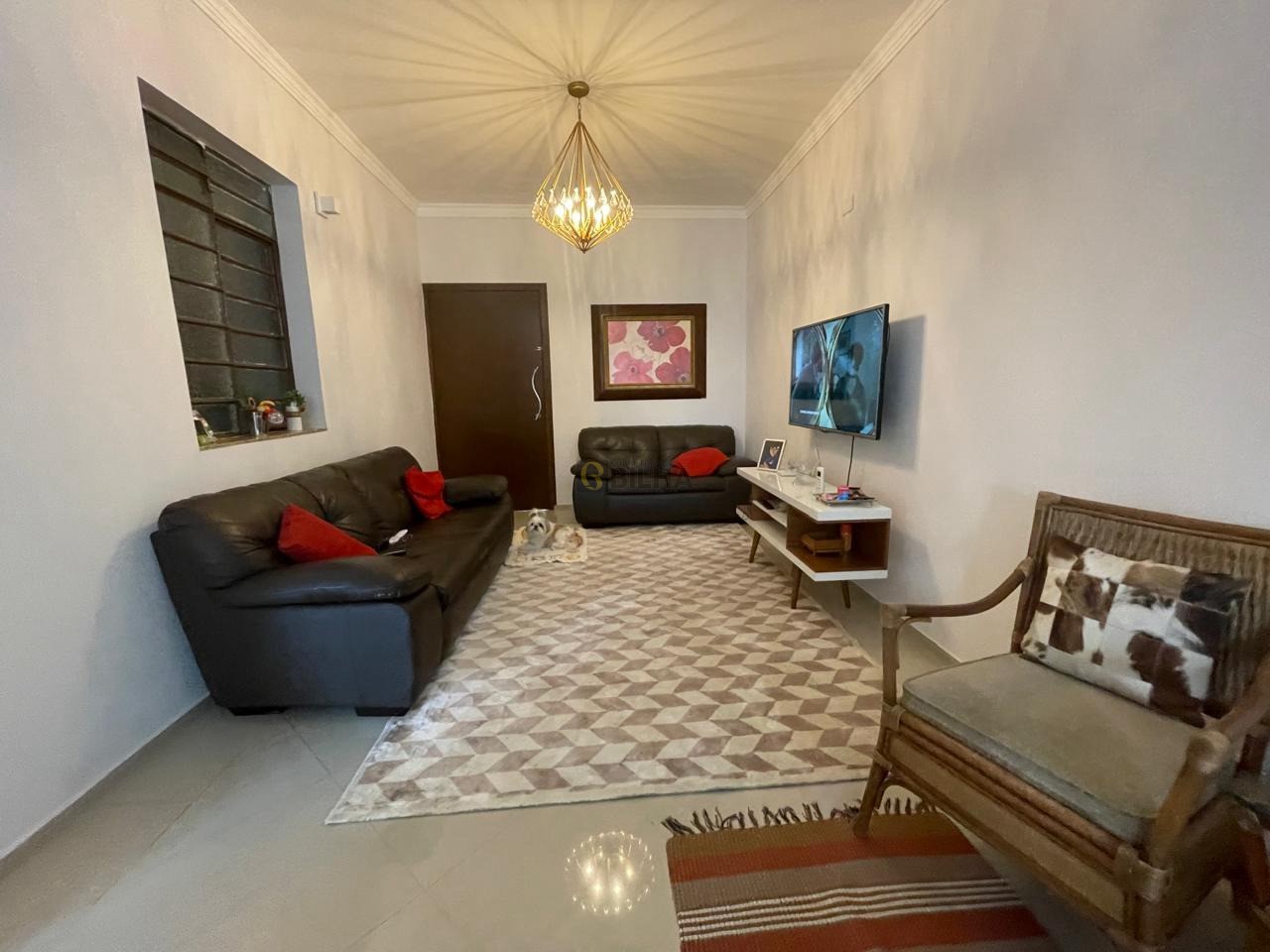 Imagens do imóveis Oportunidade Imperdível! Casa com 3 Quartos, Suíte e Edícula à Venda!