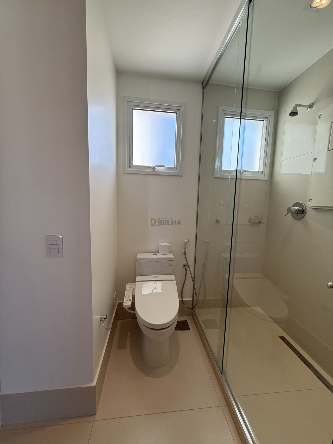 Imagens do imóveis Apartamento de alto padrão a venda no condomínio Edifício Landmark no bairro Gleba Fazenda Palhano - Londrina/PR