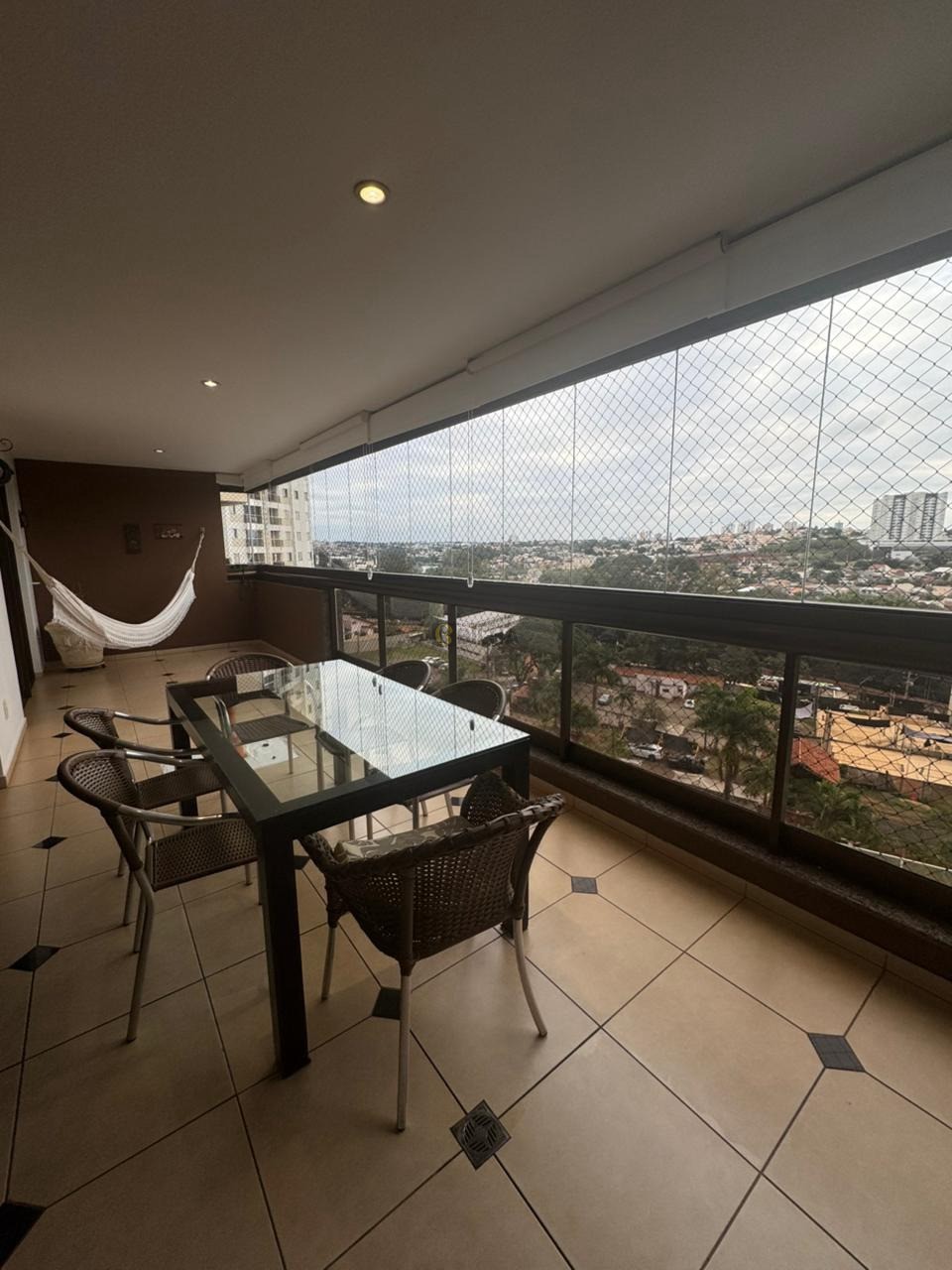 Imagens do imóveis Apartamento de 3 suítes no Edifício Arquiteto Vilanova Artigas