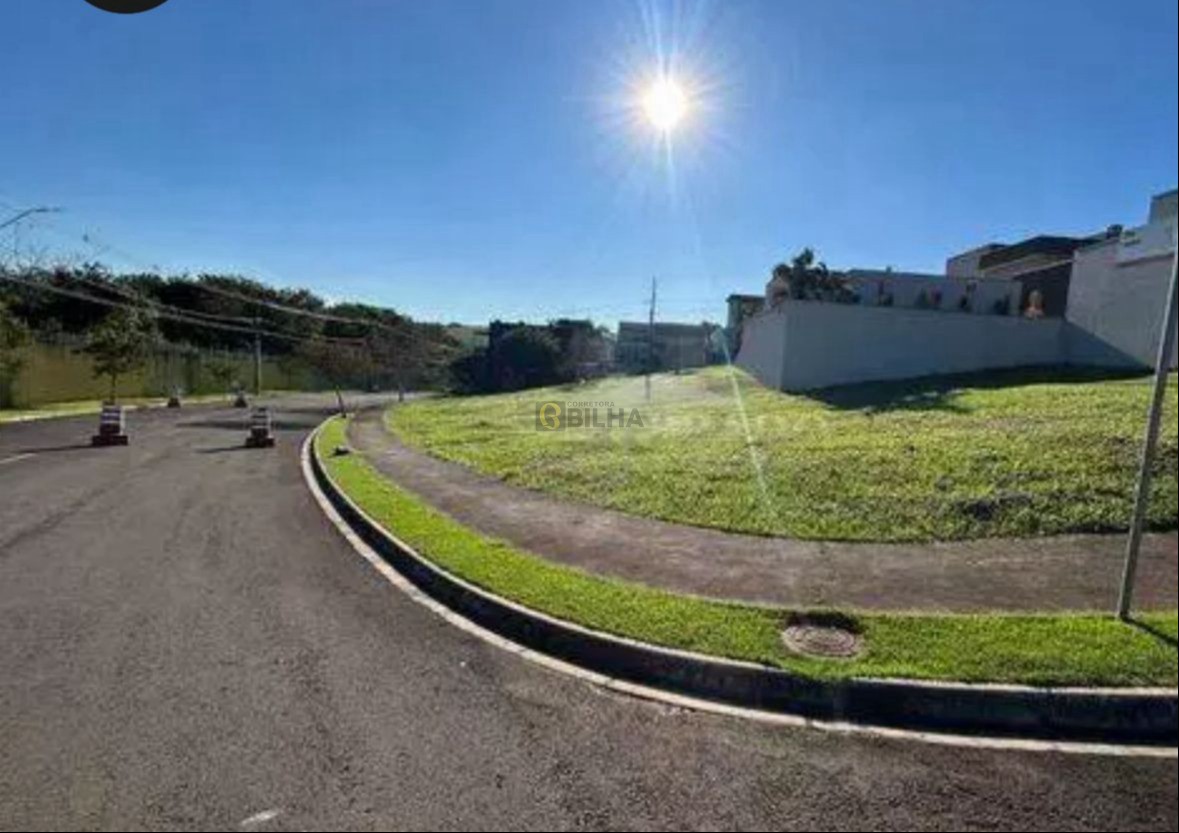 Imagens do imóveis Terreno a venda no condomínio Condomínio Royal Boulevard em Ibiporã!