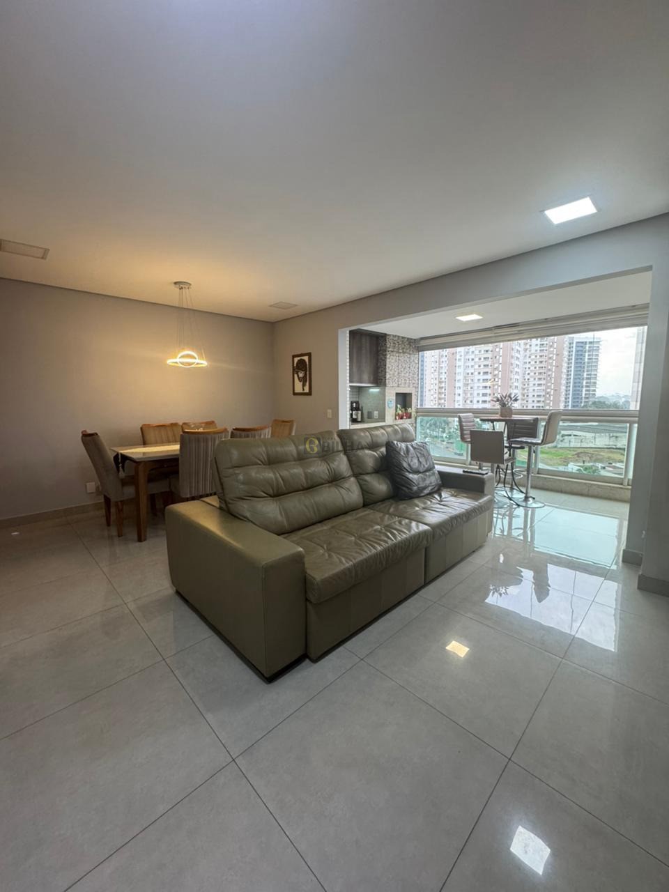 Imagens do imóveis Apartamento à venda no Condomínio Edifício Cora Coralina