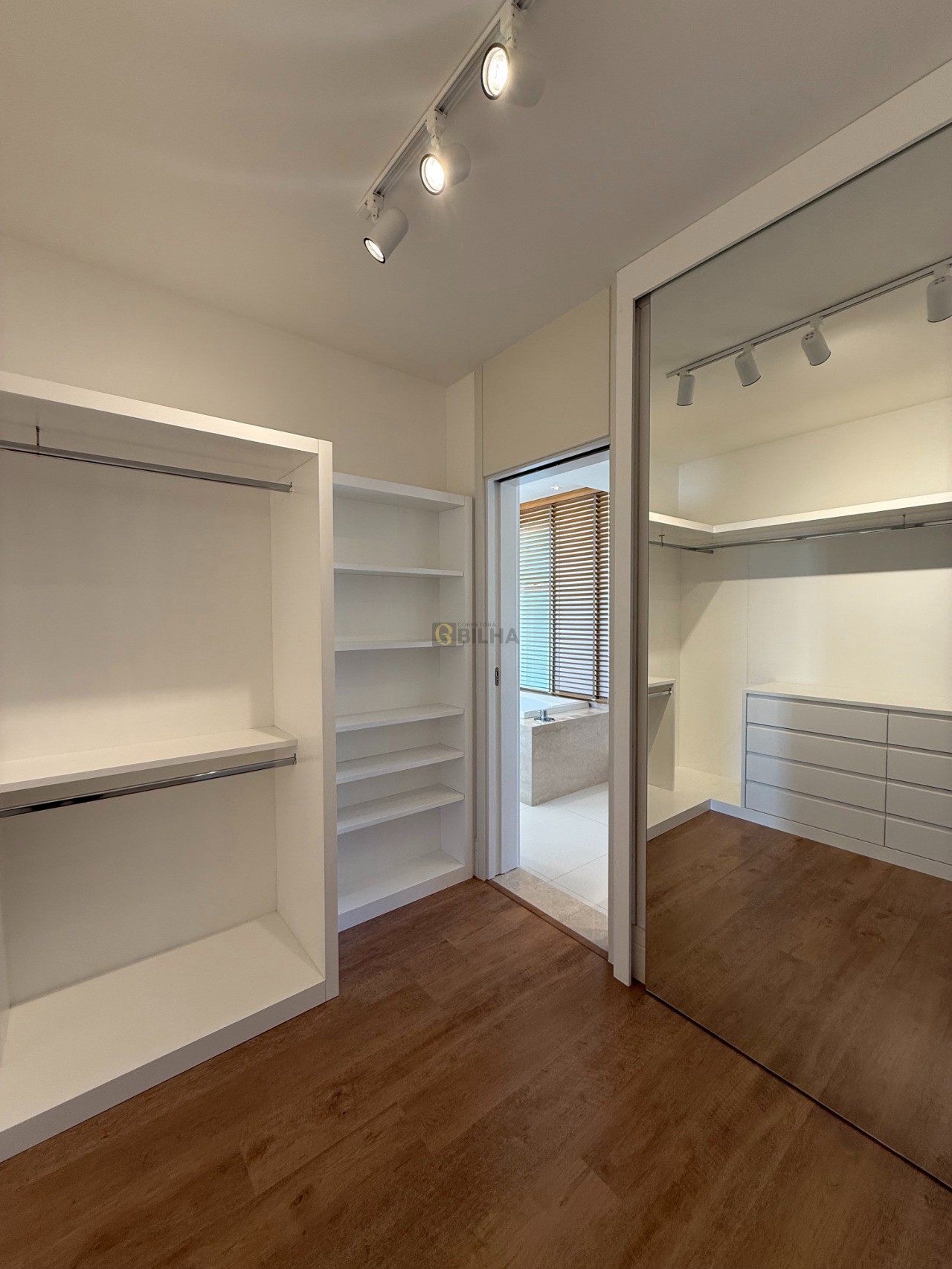 Imagens do imóveis Apartamento de alto padrão a venda no condomínio Edifício Landmark no bairro Gleba Fazenda Palhano - Londrina/PR