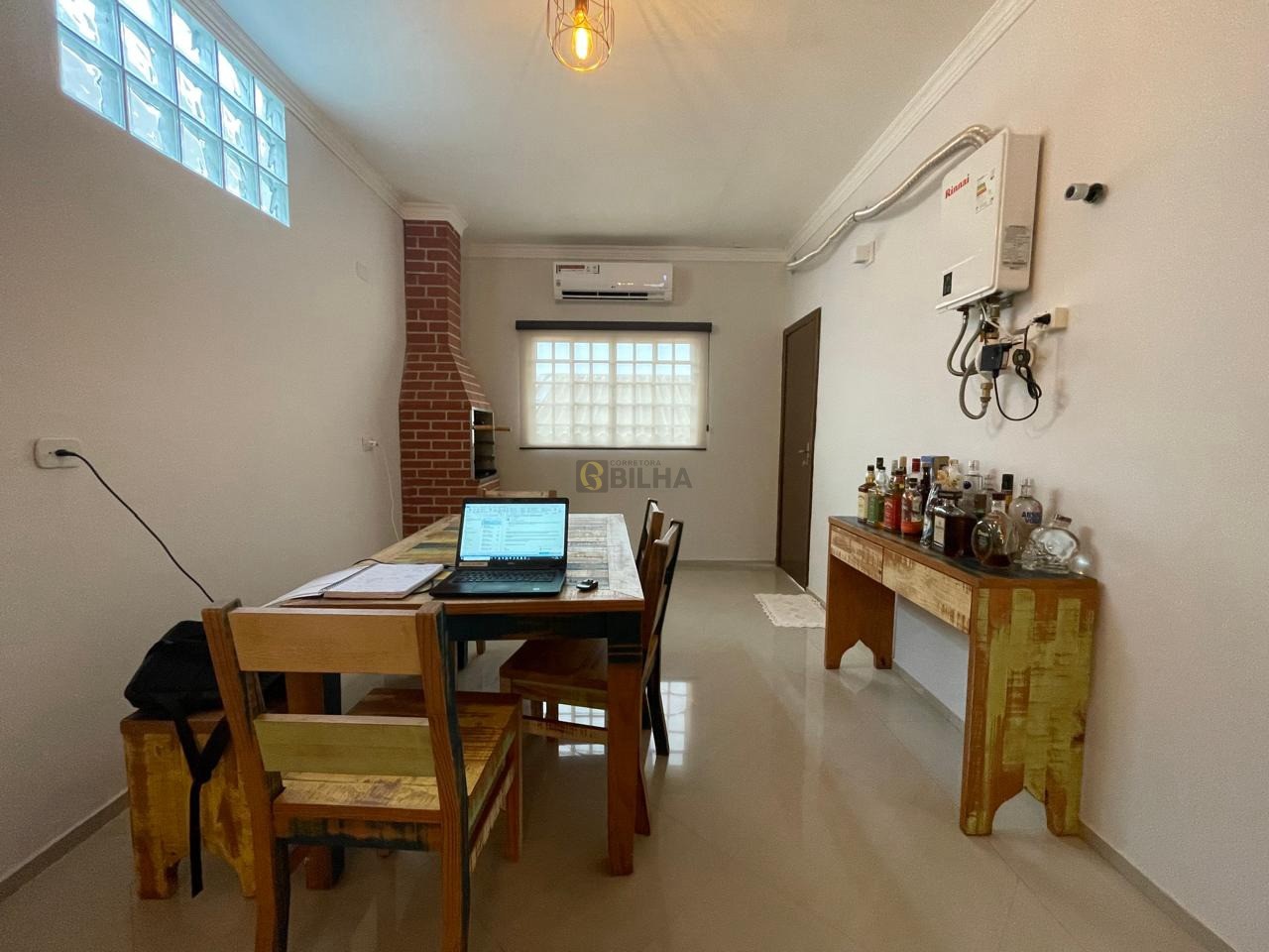 Imagens do imóveis Oportunidade Imperdível! Casa com 3 Quartos, Suíte e Edícula à Venda!