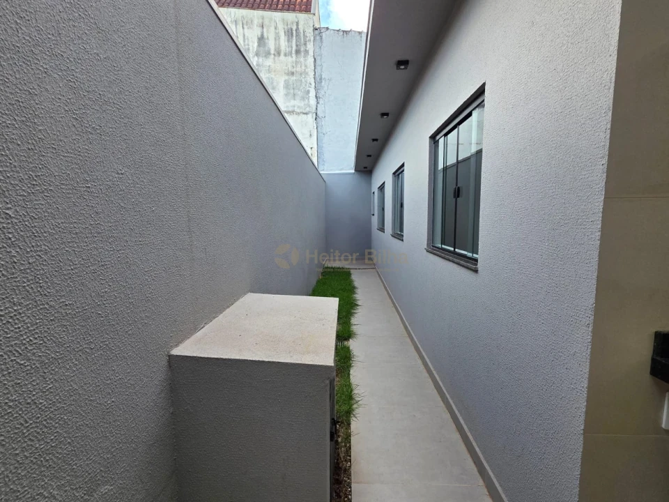 Imagens do imóveis Casa Nova à Venda no Jd. Alpes