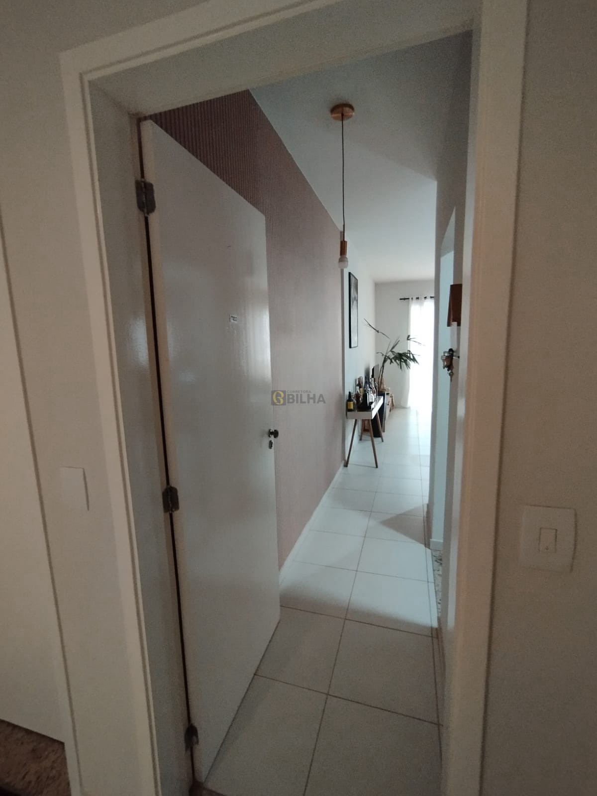 Imagens do imóveis Apartamento à venda no Ed. Mirante do Lago - Gleba Fazenda Palhano