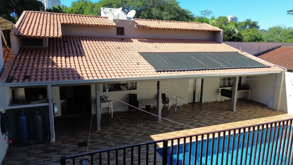 Imagens do imóveis Casa à Venda em Londrina no Jardim Champagnat, Região Oeste de Londrina