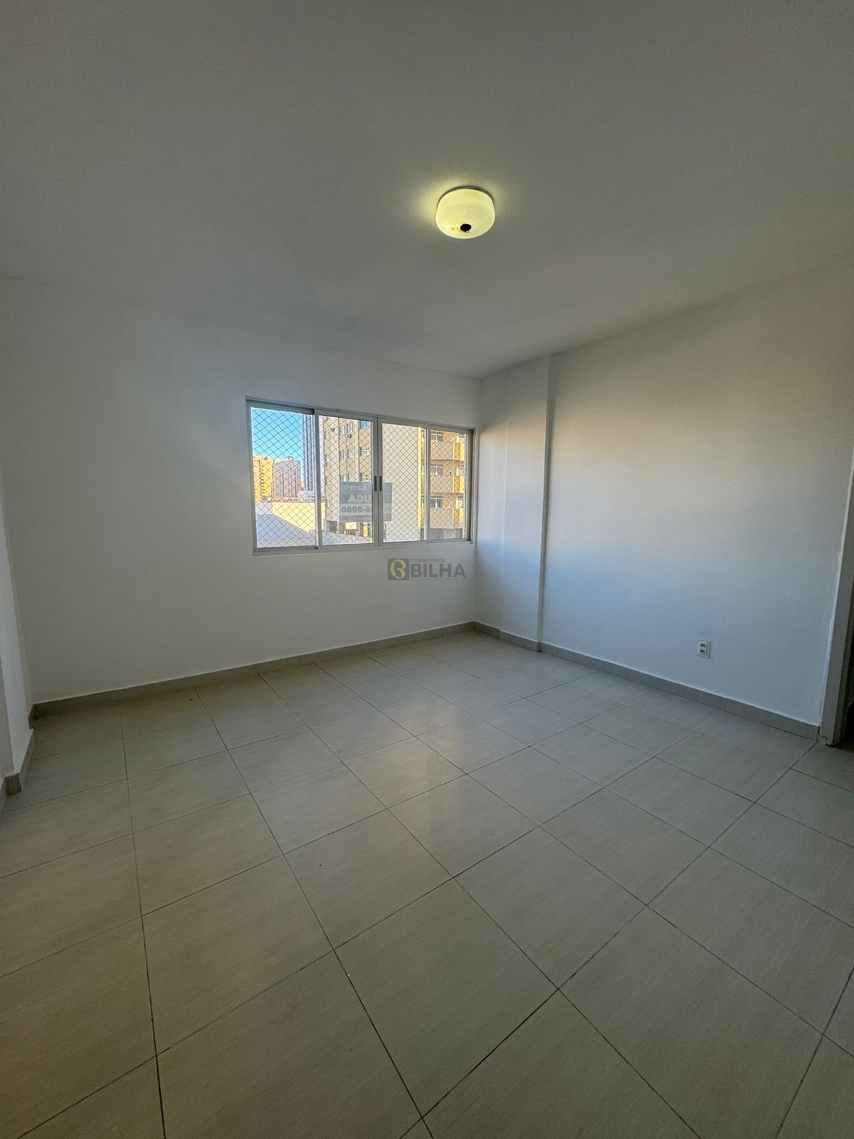 Imagens do imóveis Apartamento para alugar no condomínio Condomínio Residencial Edifício Regina no Centro