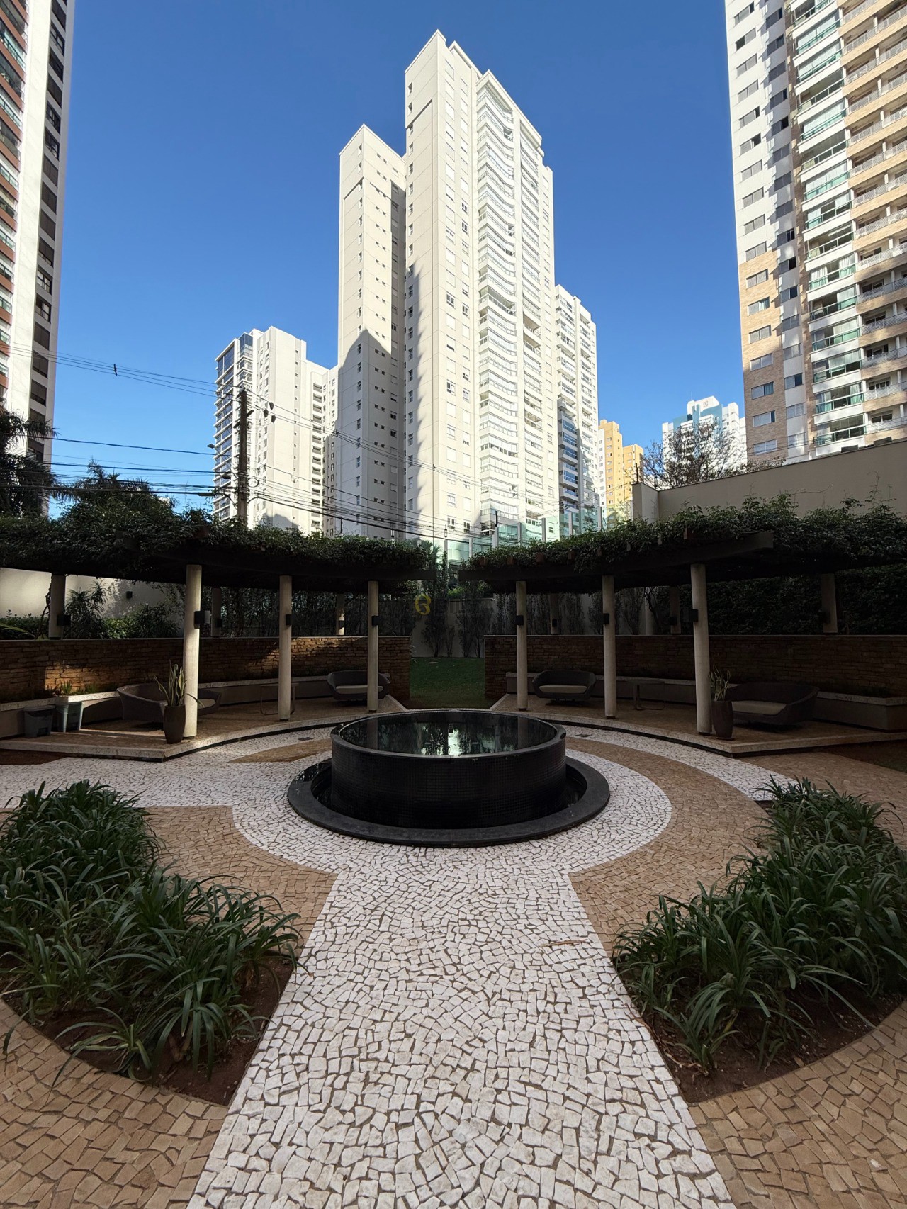 Imagens do imóveis Apartamento de alto padrão a venda no condomínio Edifício Landmark no bairro Gleba Fazenda Palhano - Londrina/PR