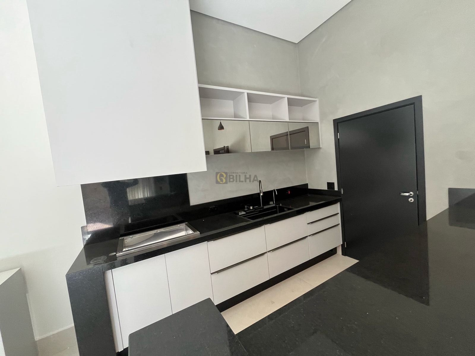 Imagens do imóveis Casa a venda no condomínio Alphaville Londrina 2 no bairro Vivendas do Arvoredo