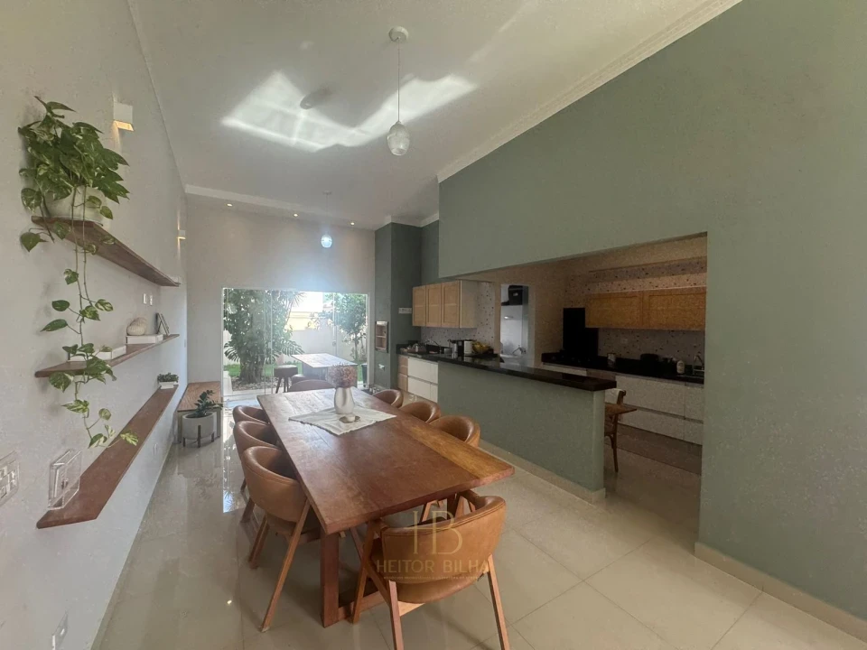 Imagens do imóveis CASA PARA LOCAÇÃO  CONDOMINIO ROYAL FOREST