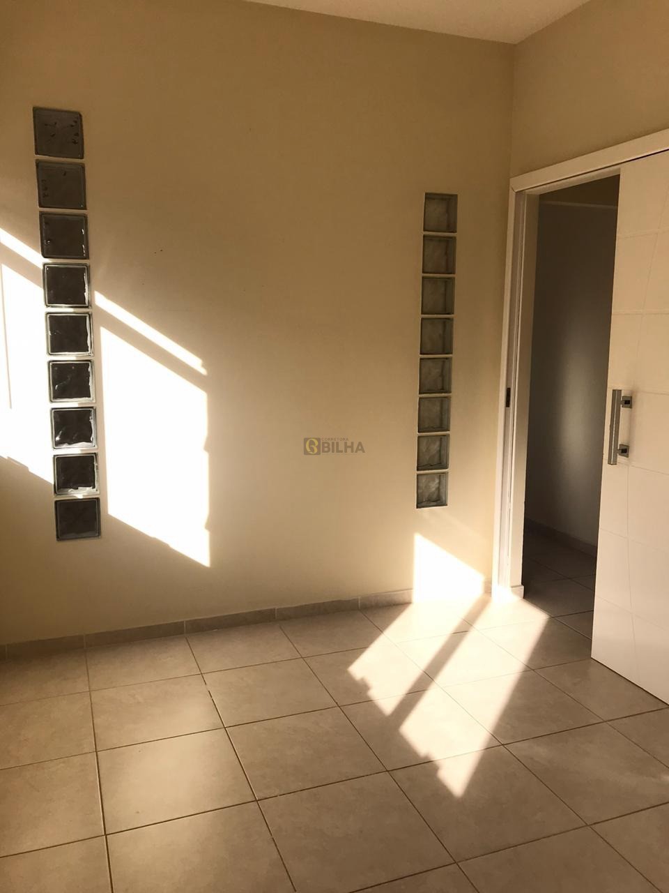 Imagens do imóveis Sala à venda no condomínio PARÁ OFFICE TOWER