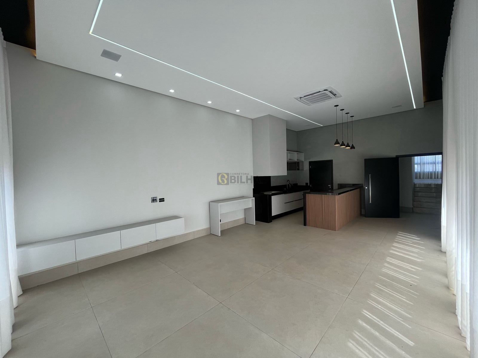 Imagens do imóveis Casa a venda no condomínio Alphaville Londrina 2 no bairro Vivendas do Arvoredo