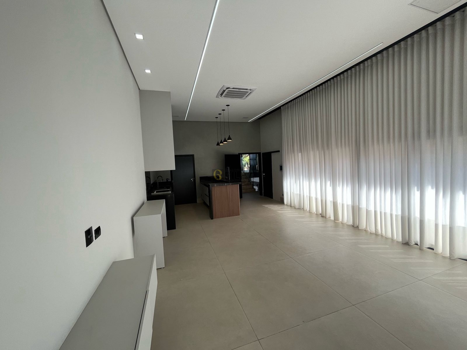 Imagens do imóveis Casa para alugar no condomínio Alphaville Londrina 2 no bairro Vivendas do Arvoredo
