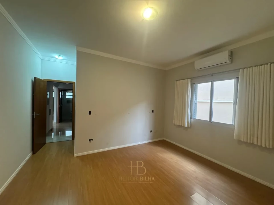 Imagens do imóveis CASA PARA LOCAÇÃO  CONDOMINIO ROYAL FOREST