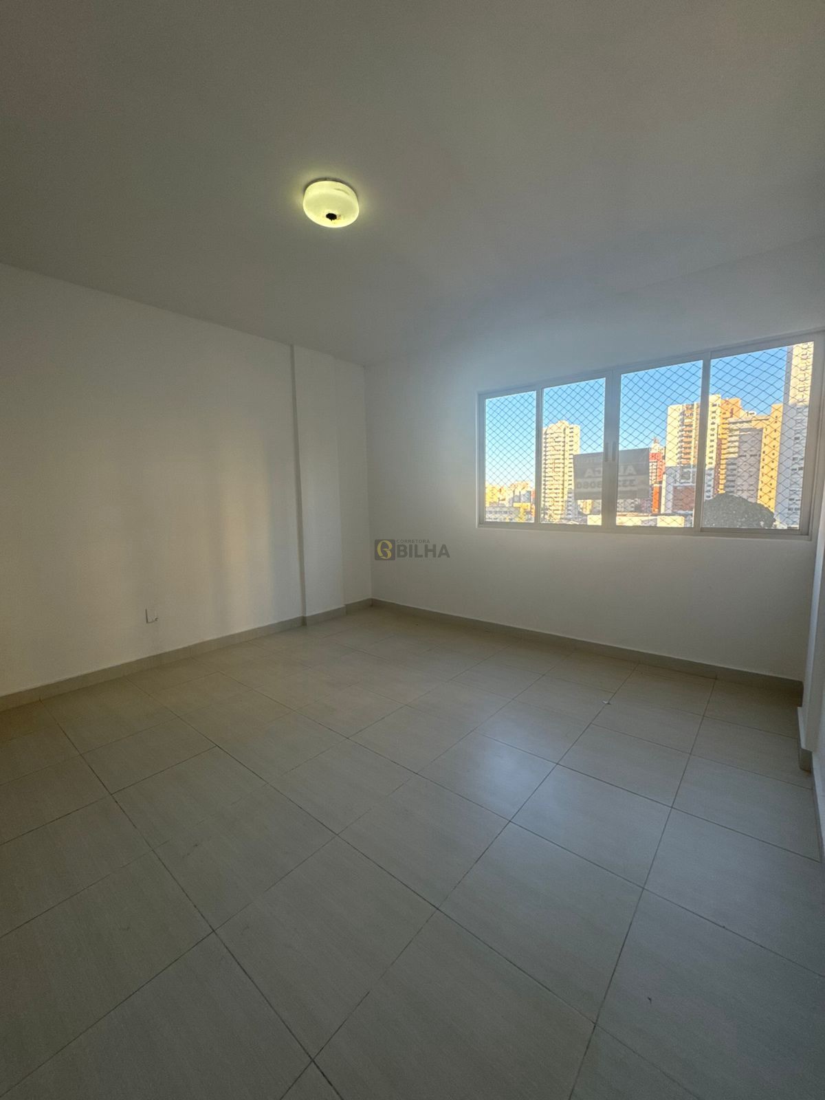 Imagens do imóveis Apartamento para alugar no condomínio Condomínio Residencial Edifício Regina no Centro