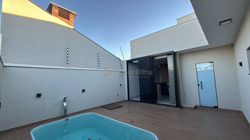 Imagens do imóveis Casa com Piscina em Ibiporã