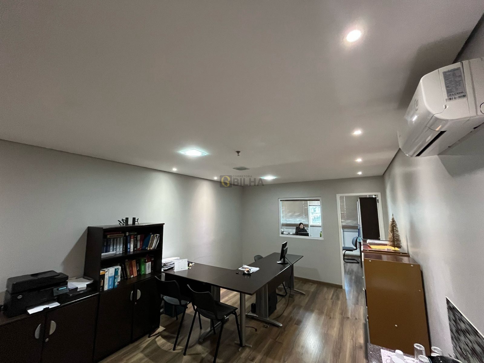 Imagens do imóveis Sala a venda no condomínio Palhano Business Center no bairro Gleba Fazenda Palhano