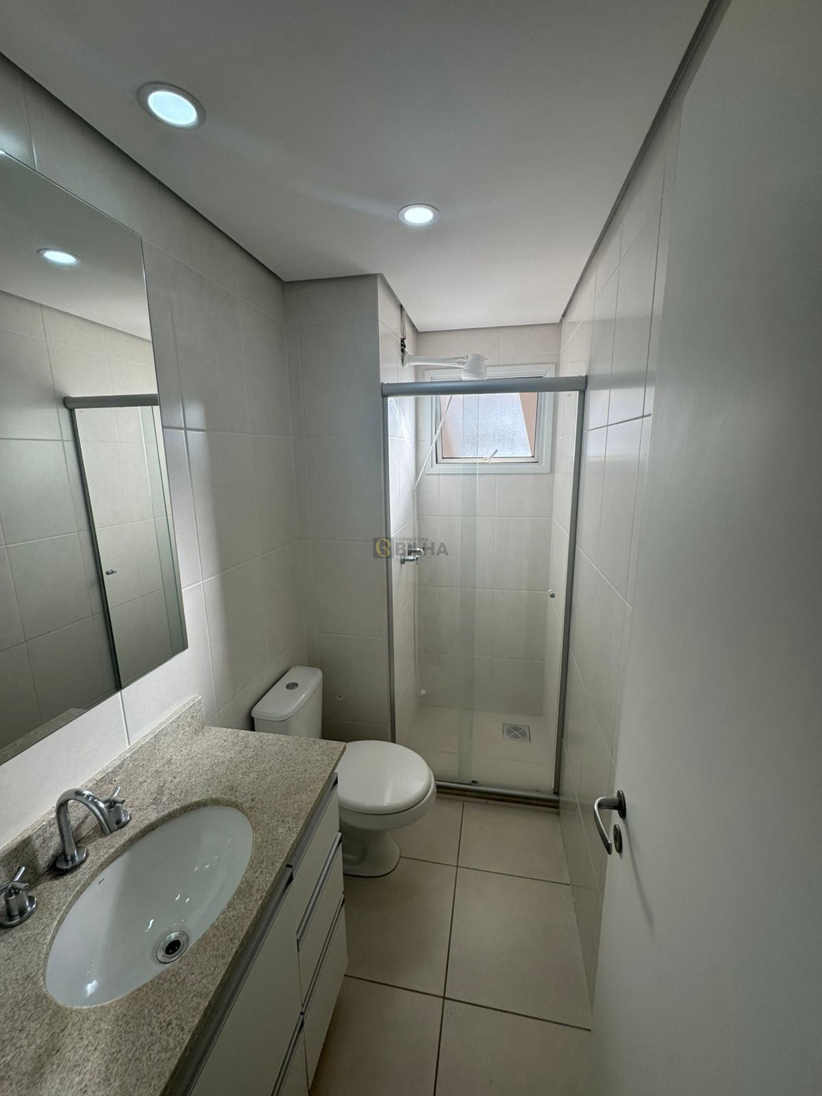 Imagens do imóveis Apartamento a venda no condomínio Edifíco Victória Parque no bairro Gleba Fazenda Palhano !!!
