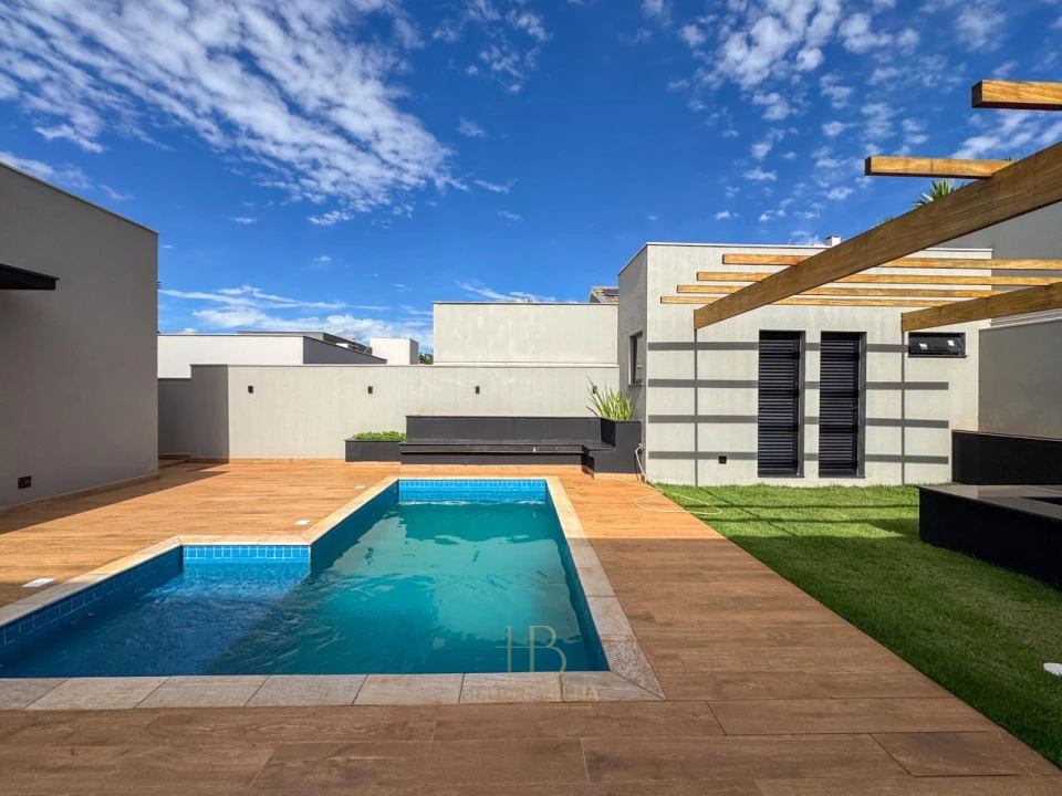 Imagens do imóveis CASA A VENDA CONDOMINIO SUN LAKE RESIDENCE