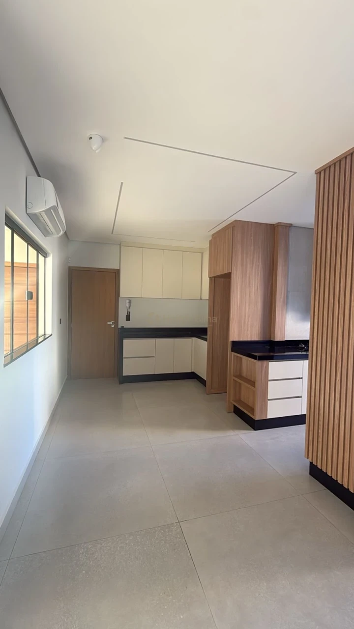Imagens do imóveis Casa com Piscina em Ibiporã