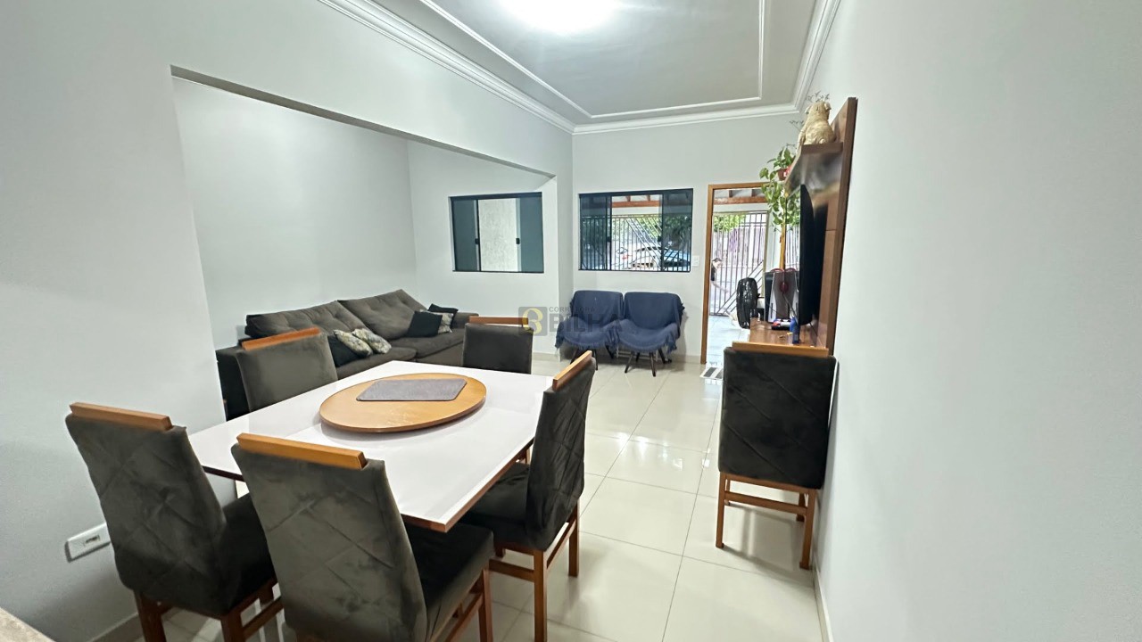 Imagens do imóveis Casa na Zona Leste ! 3 quartos com suíte, armários nos quartos e cozinha ! Mais de 100m² de área construída.