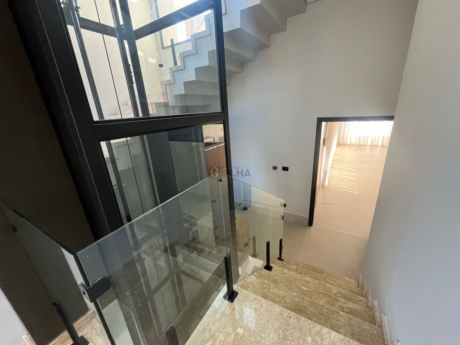 Imagens do imóveis Casa a venda no condomínio Alphaville Londrina 2 no bairro Vivendas do Arvoredo